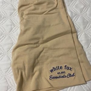 White fox boutique shorts